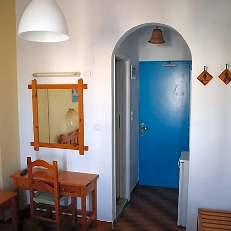 Aratos Hotel