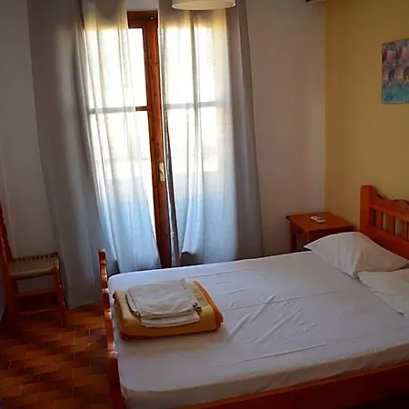 Aratos Hotel Páros