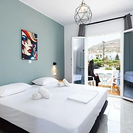 Aratos Hotel