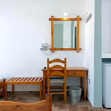 Hotel Aratos Páros