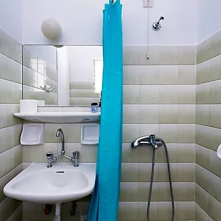 Aratos Páros